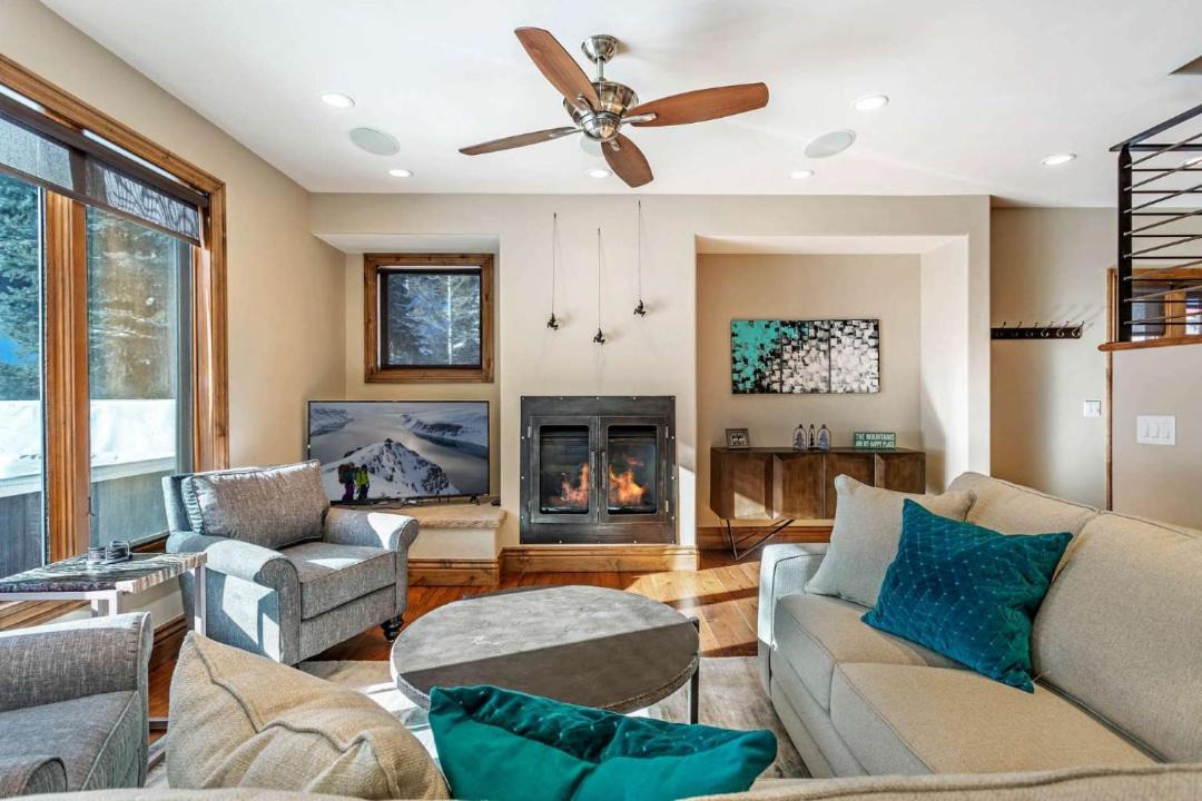 Photo of Livingroom in Eagle-Vail