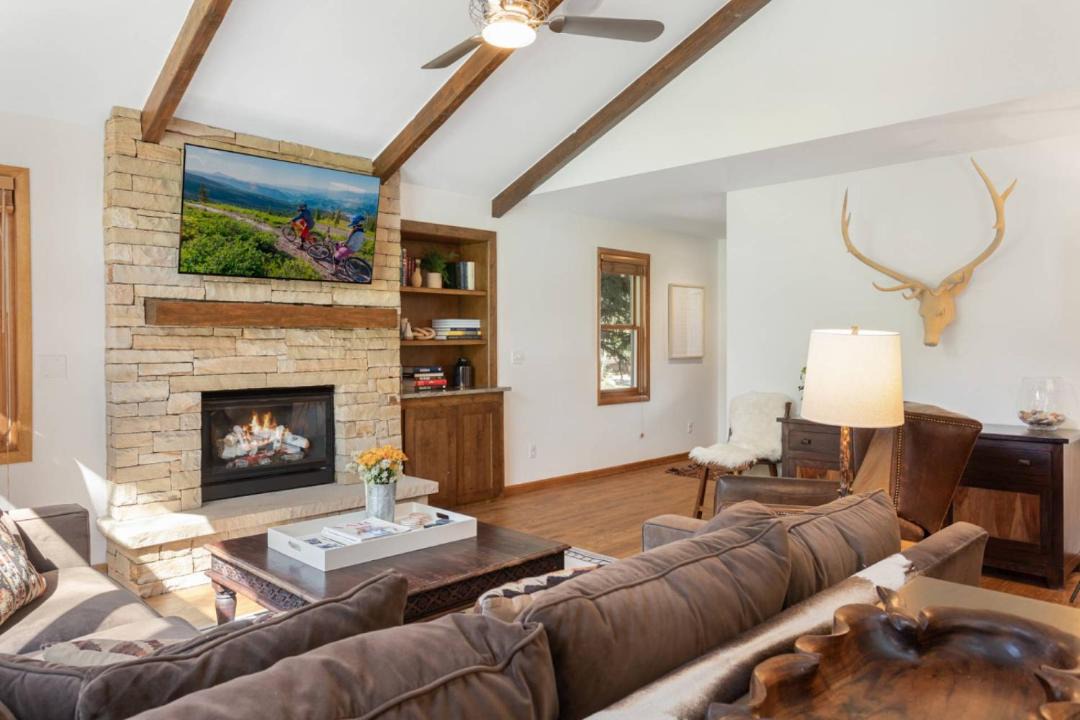 Photo of Livingroom in Eagle-Vail