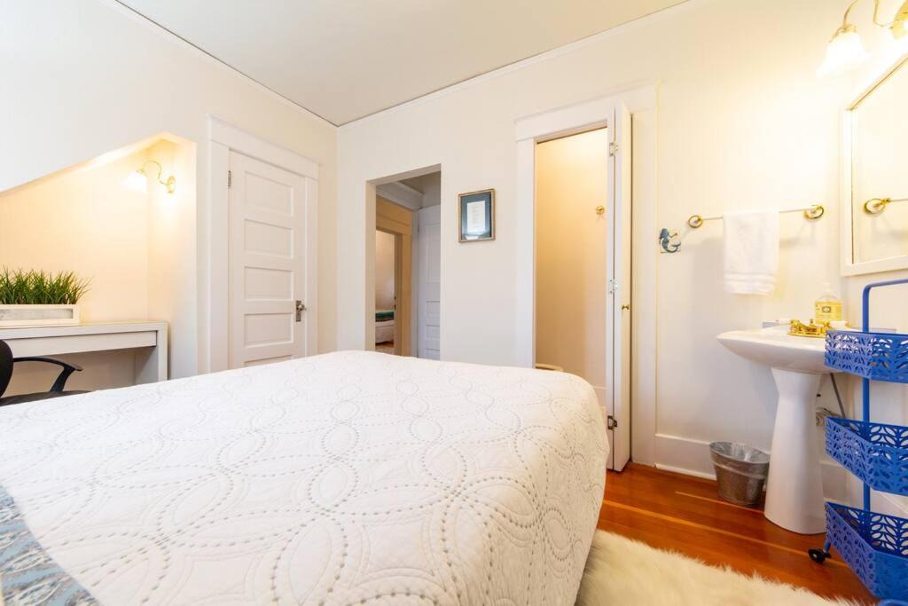Photo of Bedroom in Manitou Springs