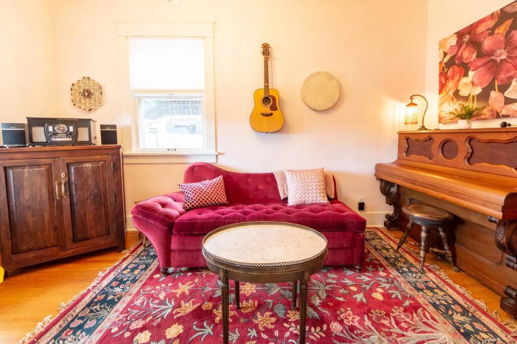 Photo of Livingroom in Manitou Springs