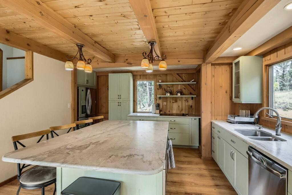 Photo of Kitchen in Woodland Park