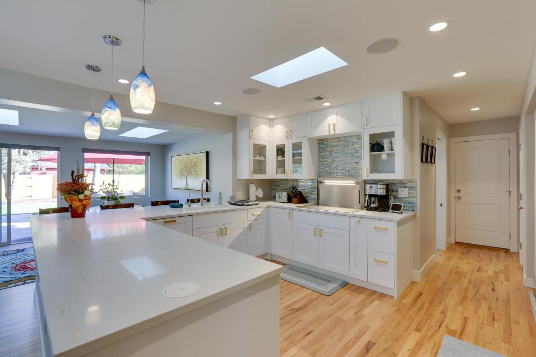 Photo of Kitchen in Barths