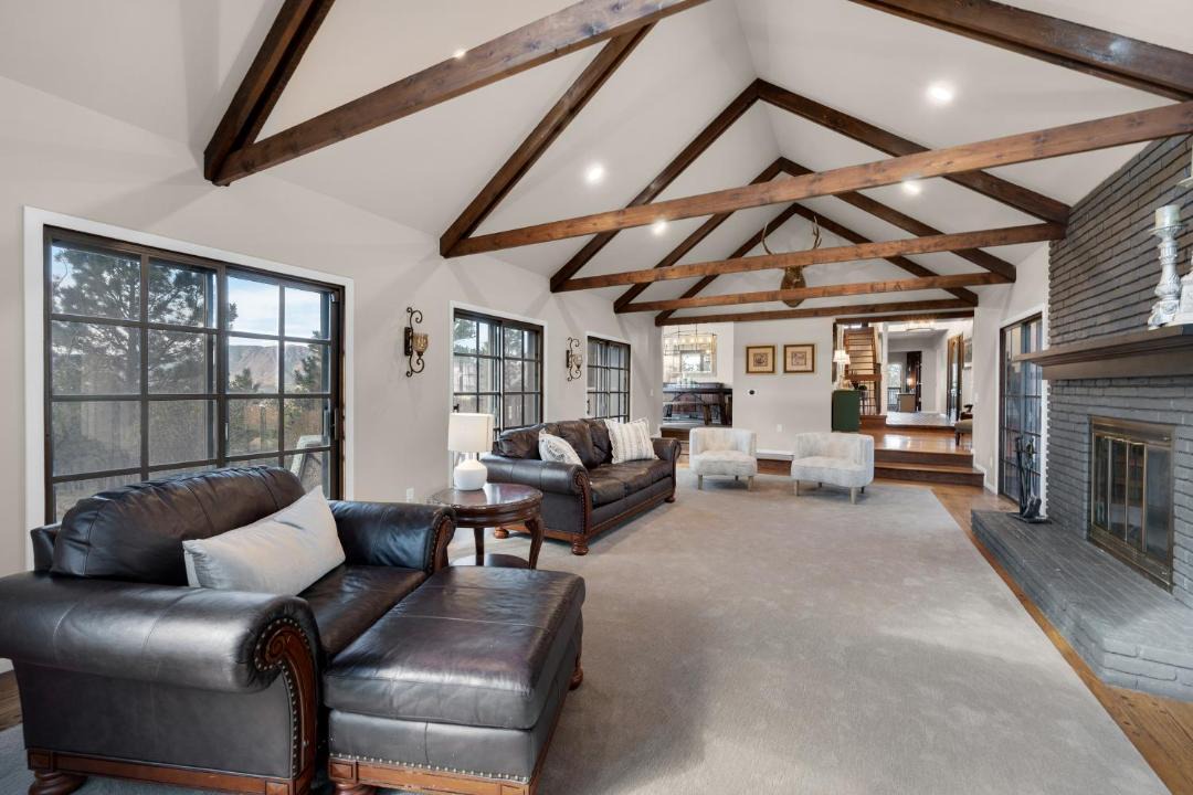Photo of Livingroom in Woodmoor