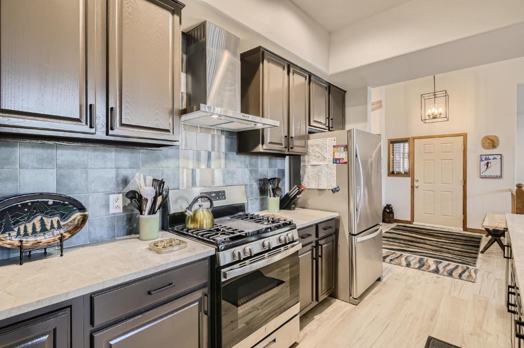 Photo of Kitchen in Peak 8