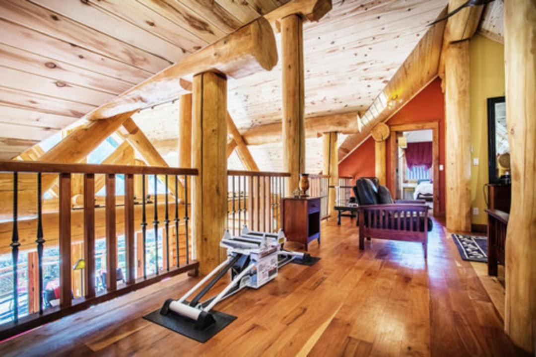 Photo of Livingroom in South Fork