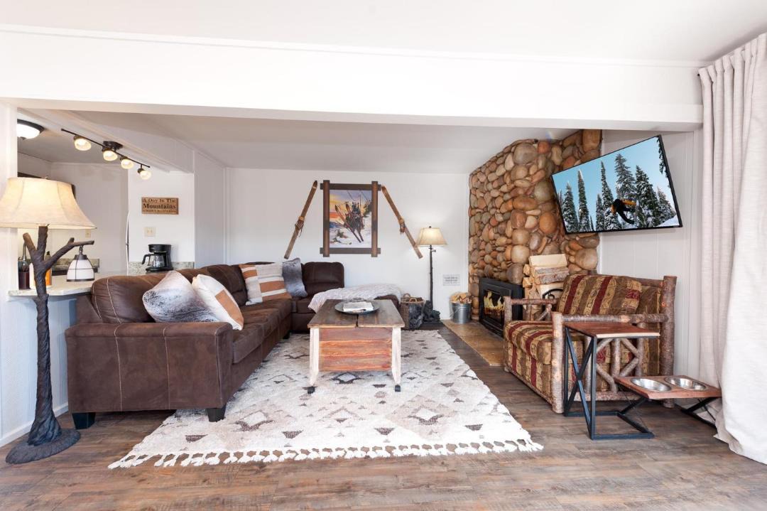 Photo of Livingroom in Purgatory