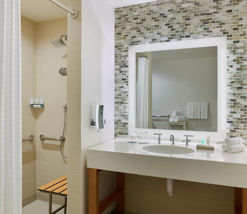 Photo of Bathroom in Dupont