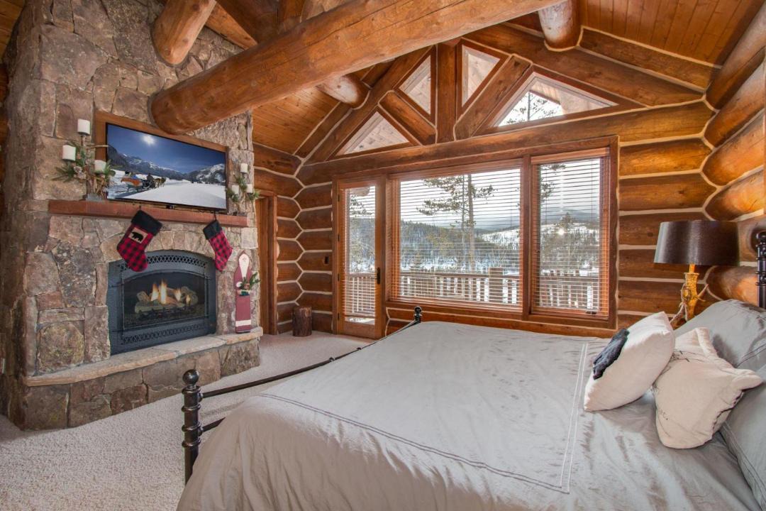 Photo of Bedroom in The Highlands