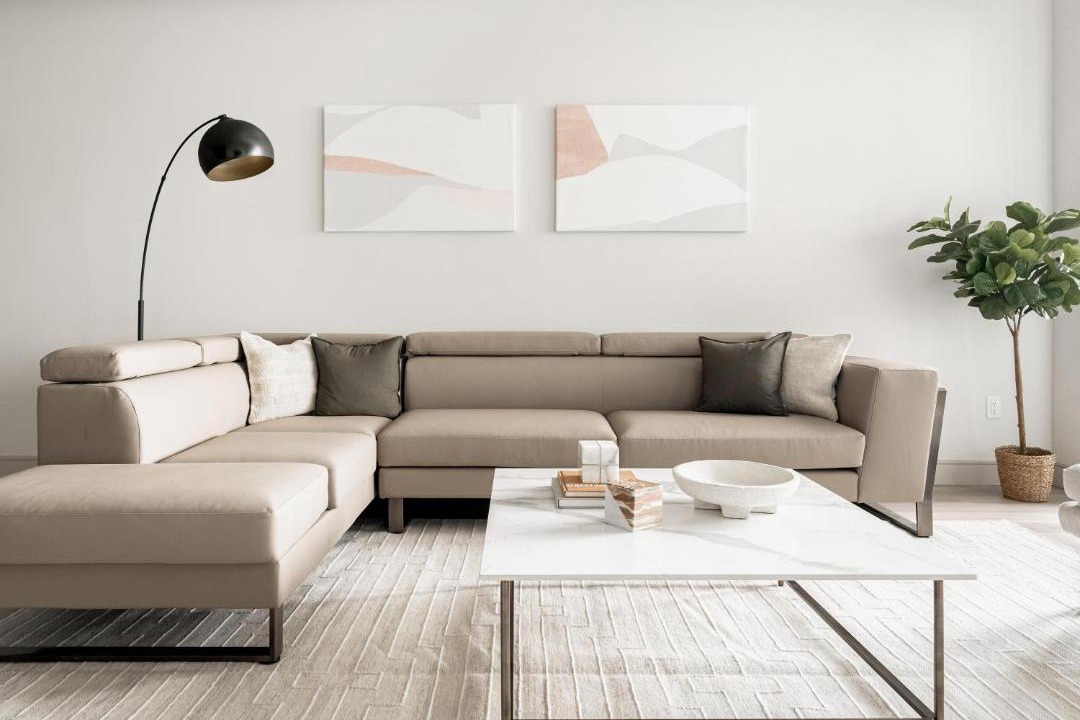 Photo of Livingroom in Jefferson Park