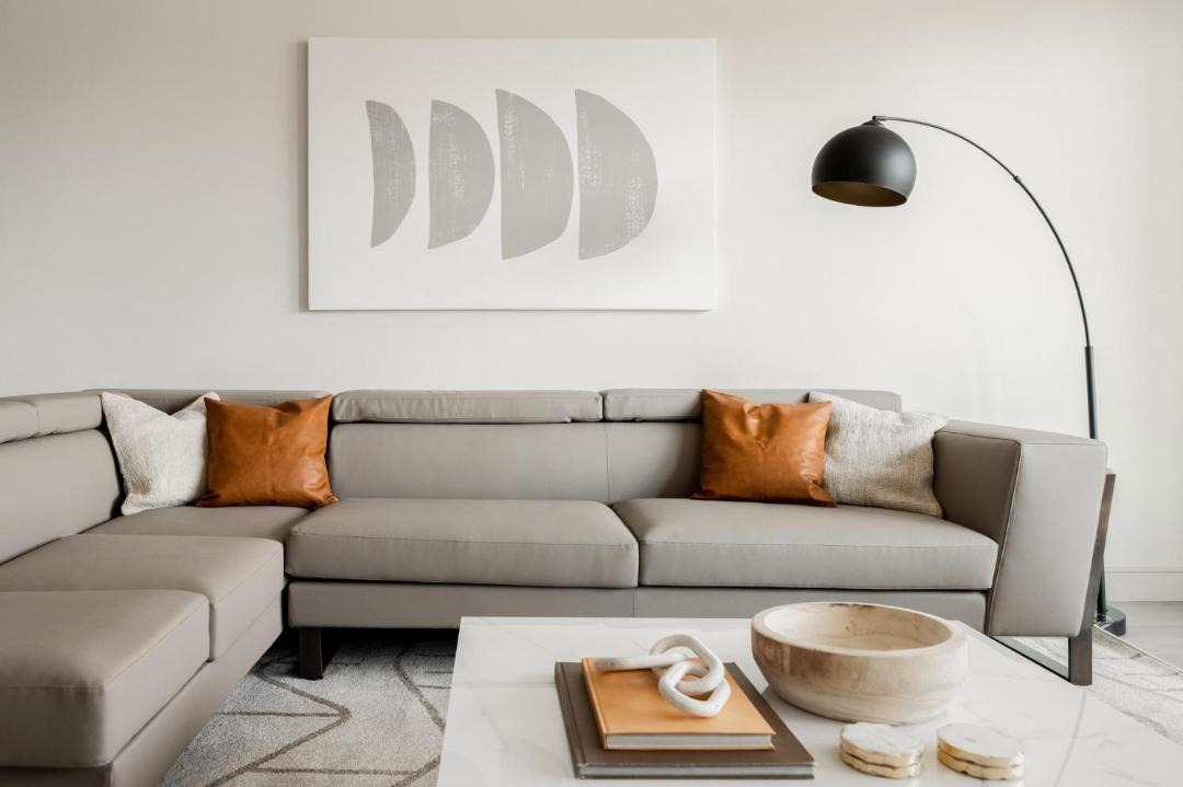 Photo of Livingroom in Jefferson Park