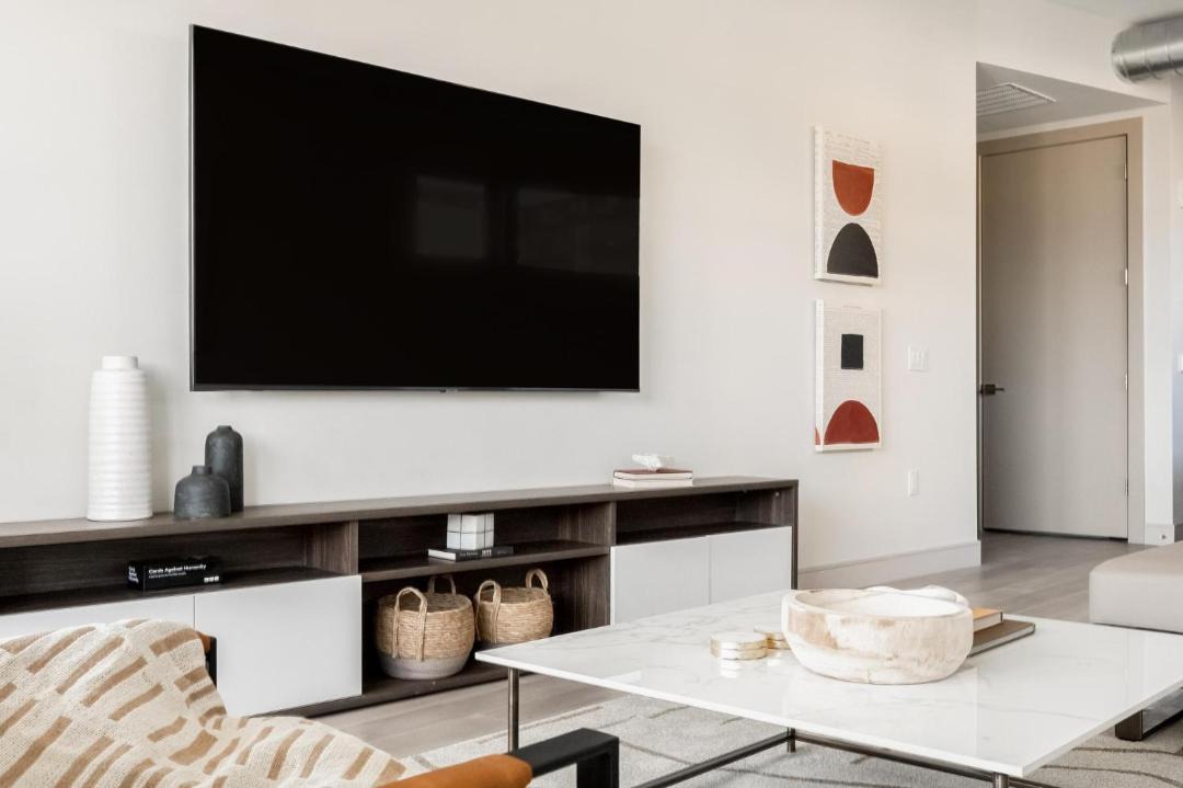 Photo of Livingroom in Jefferson Park