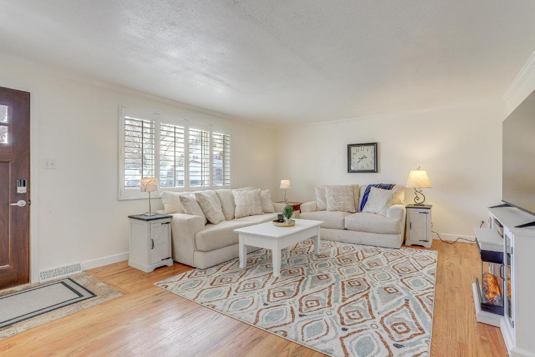 Photo of Livingroom in Arvada