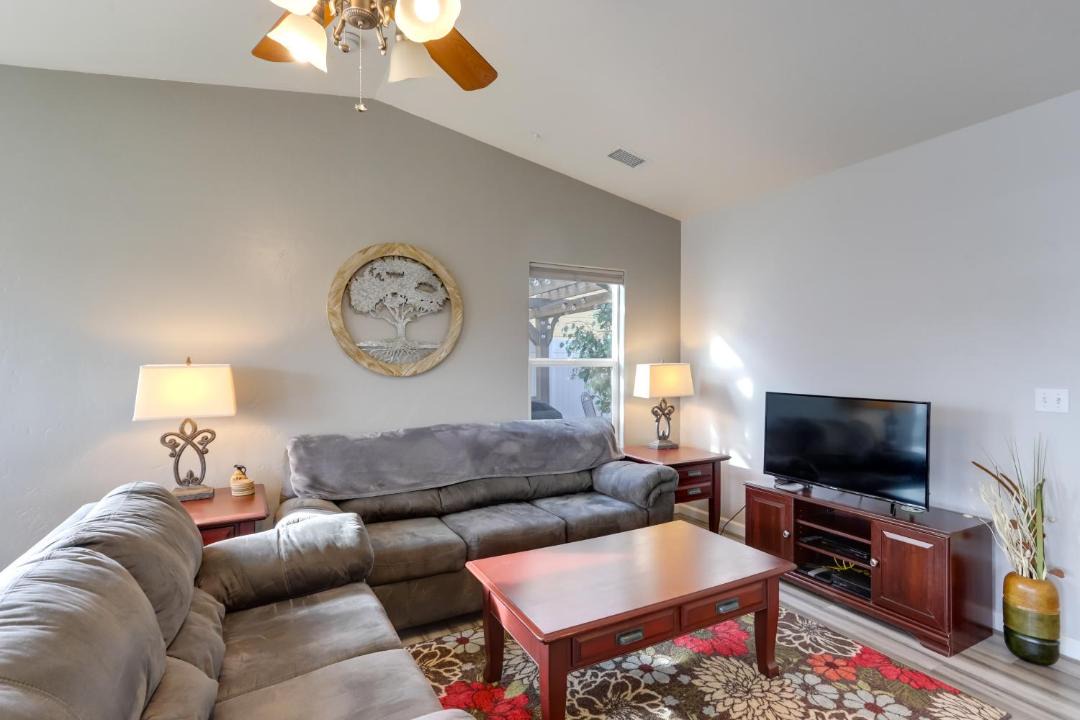 Photo of Livingroom in Fruita