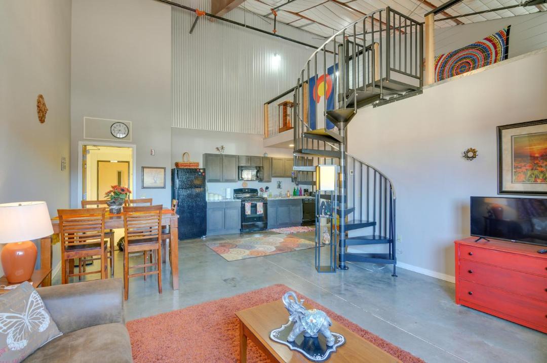 Photo of Livingroom in Del Norte