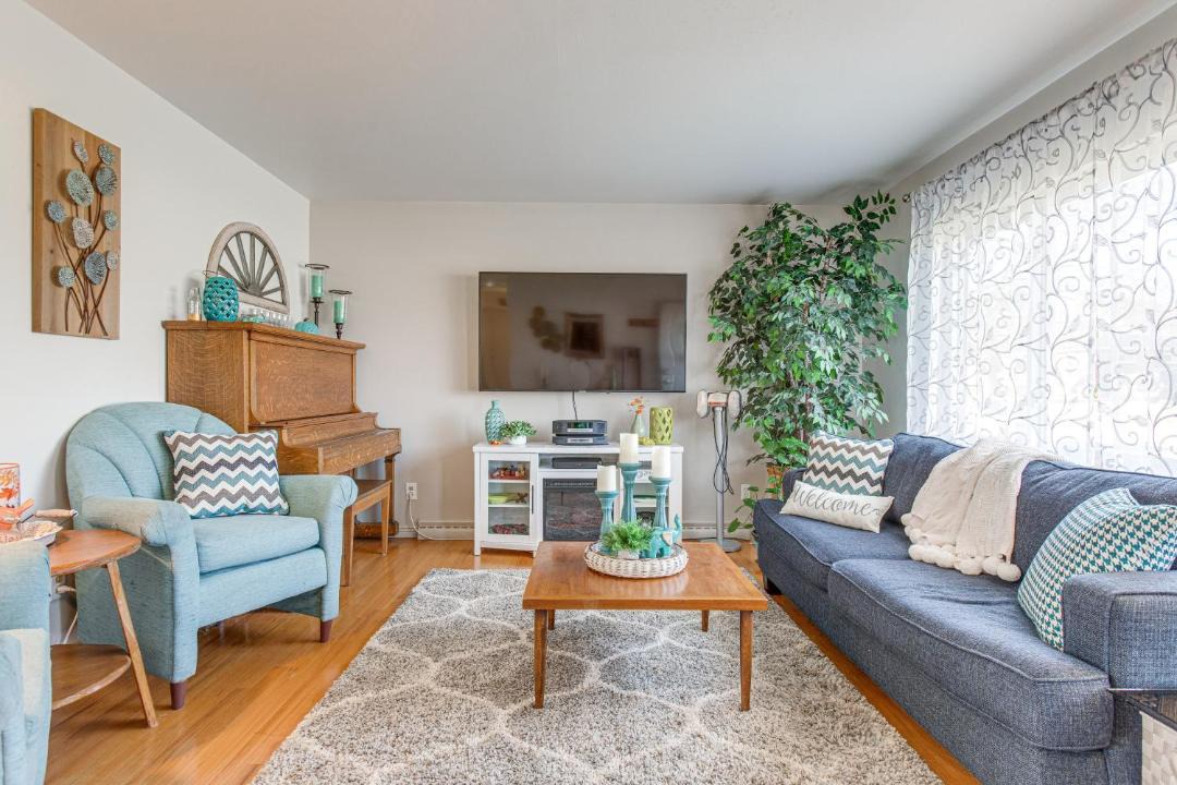 Photo of Livingroom in Lakewood