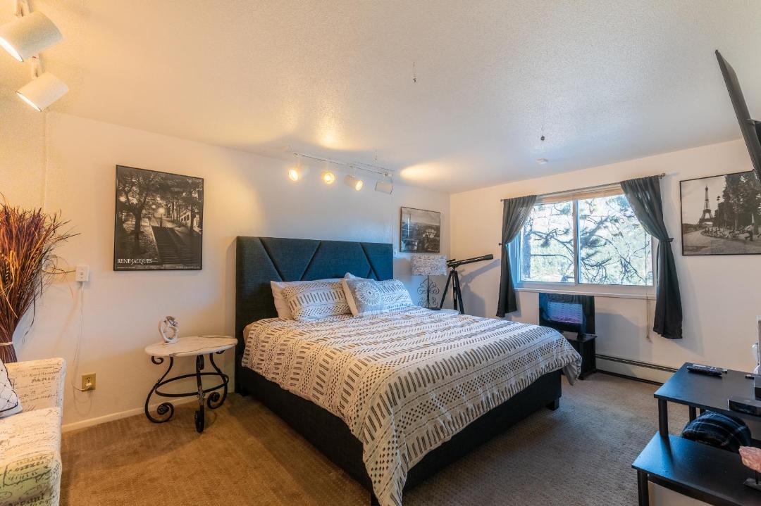 Photo of Bedroom in Cascade-Chipita Park