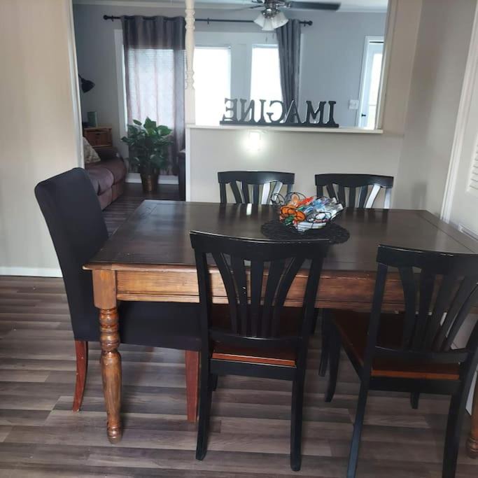 Photo of Livingroom in Central Colorado Springs