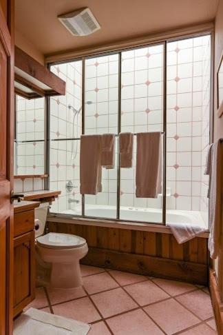Photo of Bathroom in Solar Ranch
