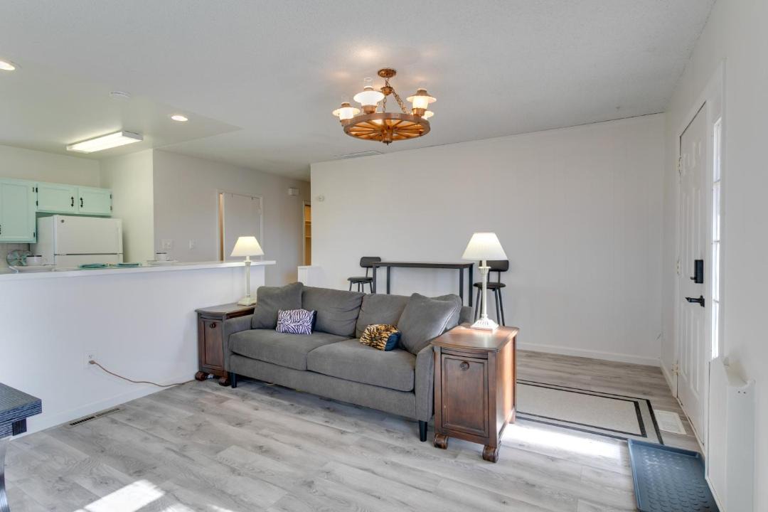 Photo of Livingroom in Aurora