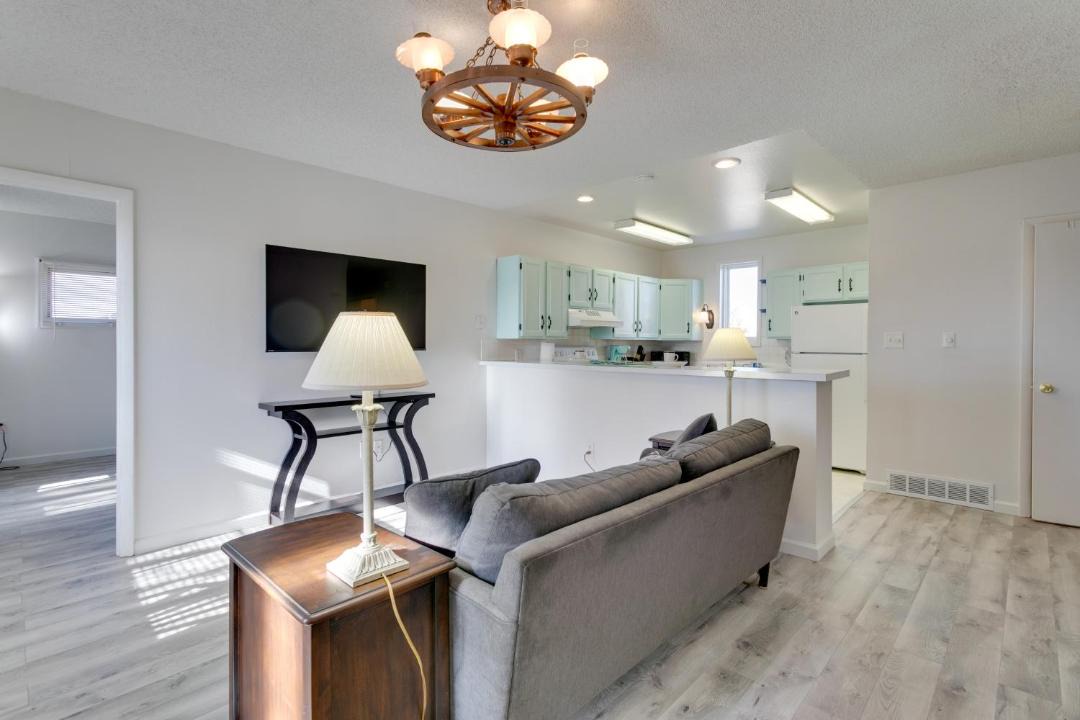 Photo of Livingroom in Aurora