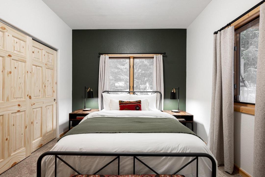 Photo of Bedroom in Idaho Springs