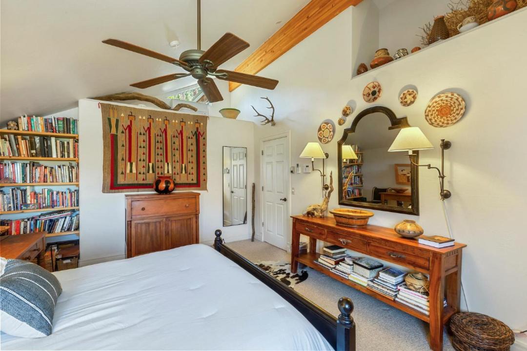 Photo of Bedroom in Idlewild Estates