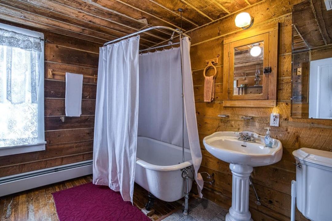 Photo of Bathroom in Leadville