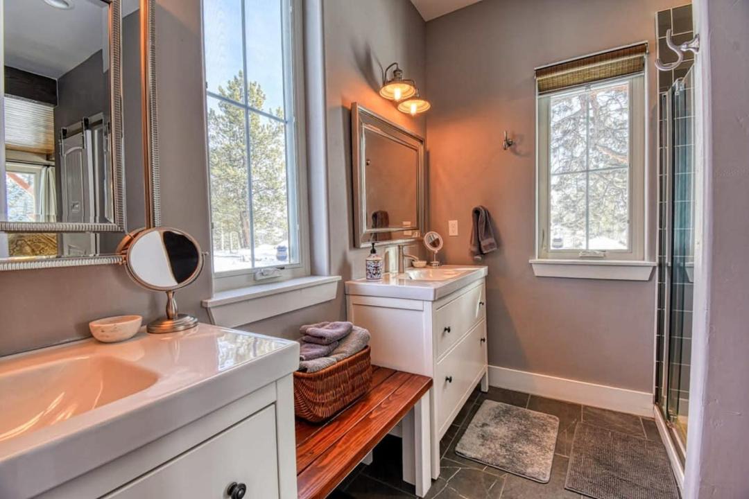 Photo of Bathroom in Twin Lakes
