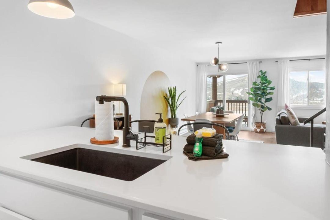Photo of Kitchen in Summit Cove