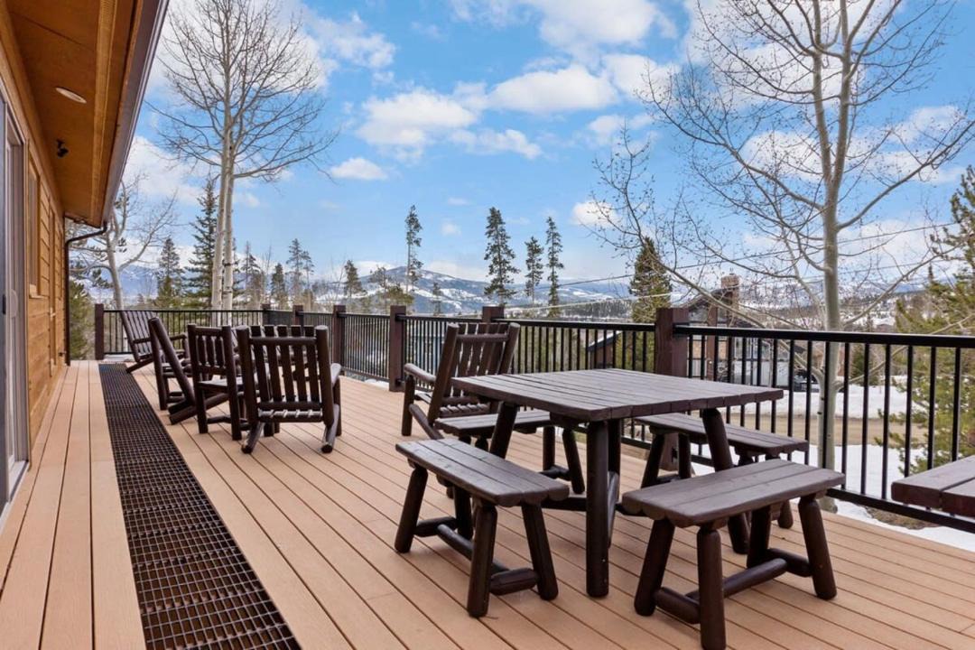 Photo of Patio Balcony in Wildernest