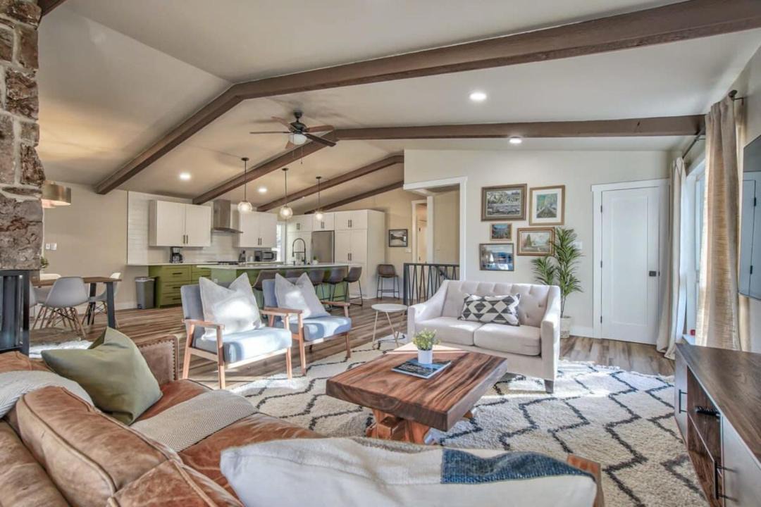 Photo of Livingroom in Briargate