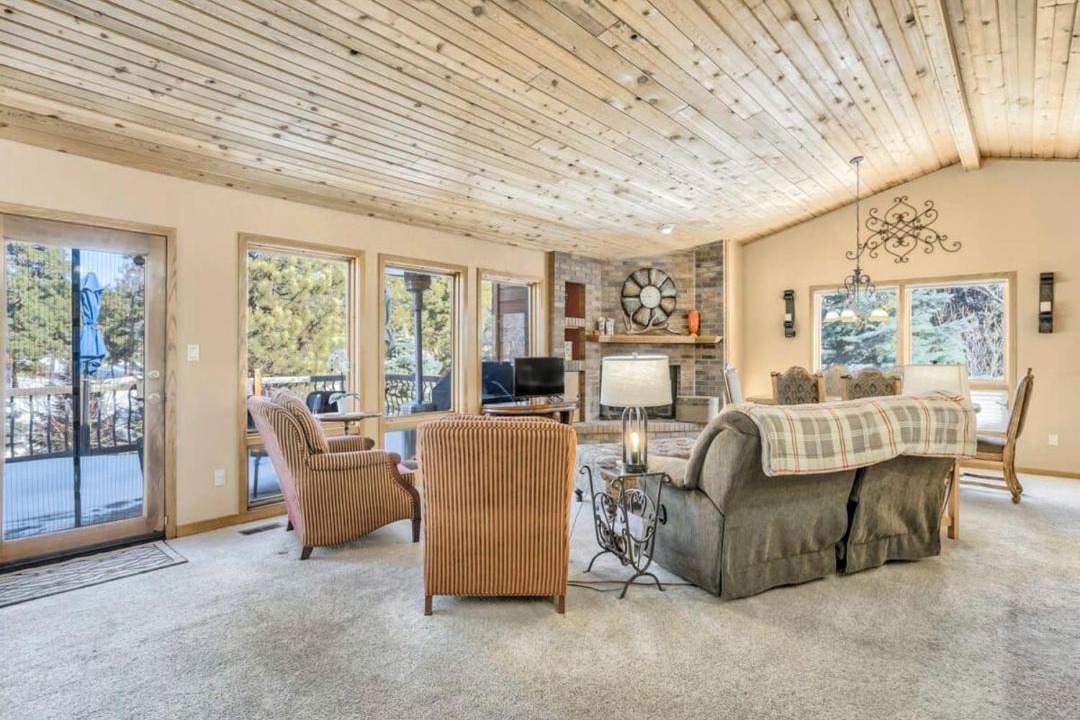 Photo of Livingroom in Woodmoor
