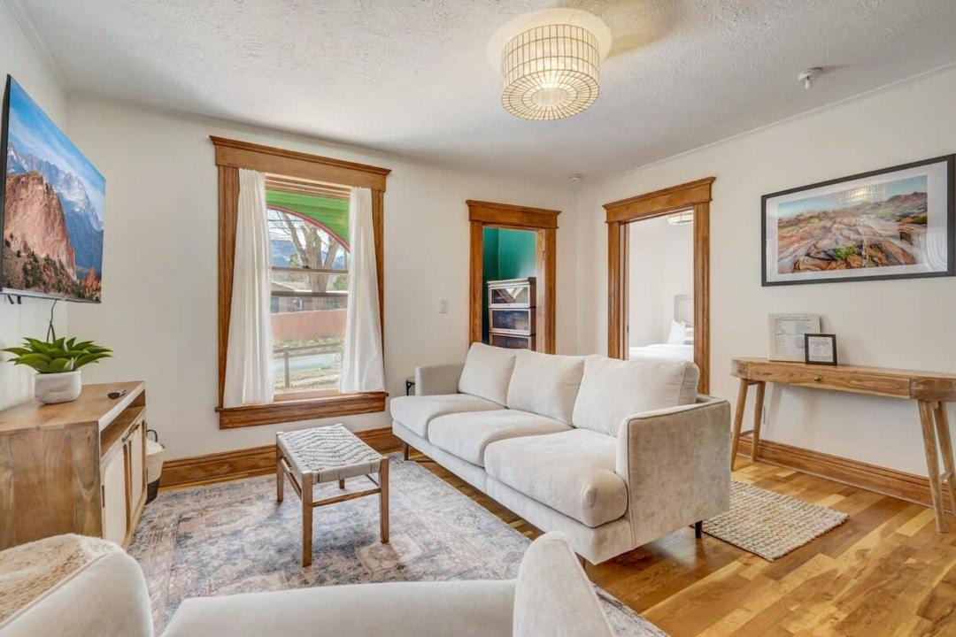 Photo of Livingroom in West Colorado Springs