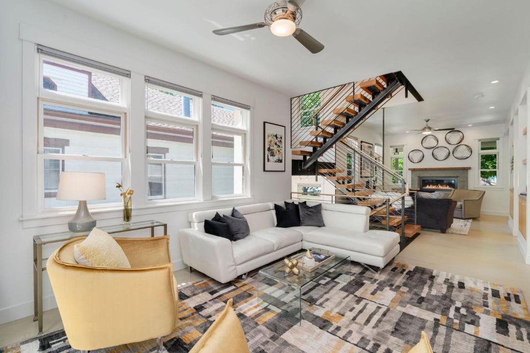 Photo of Livingroom in University Park