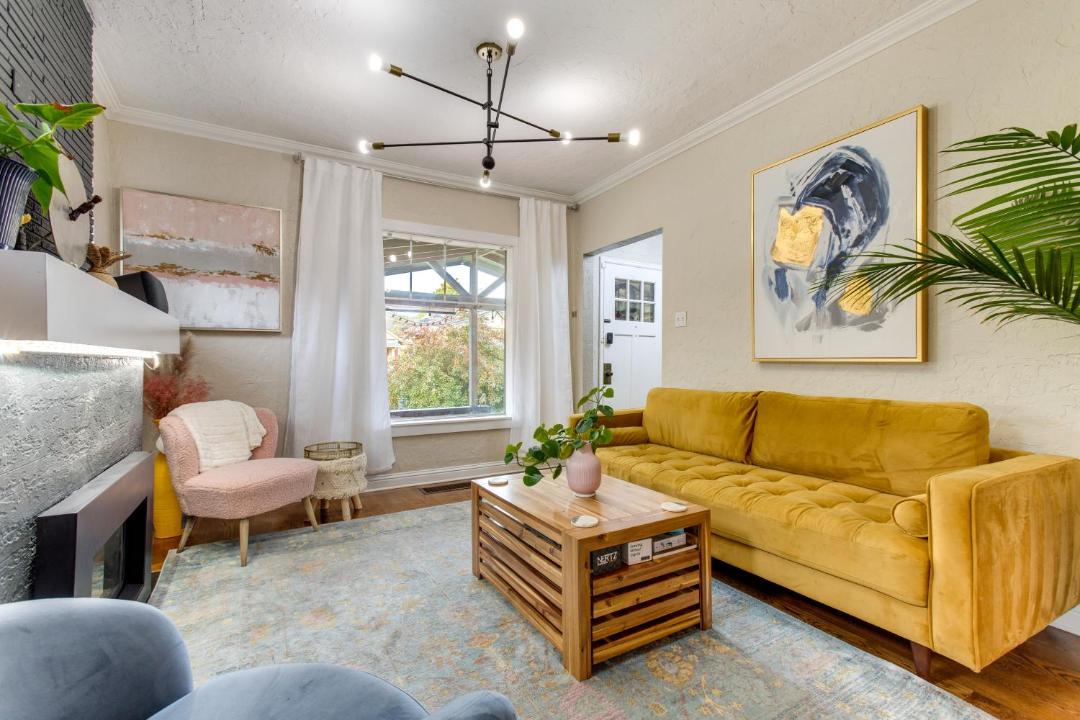 Photo of Livingroom in Sunnyside