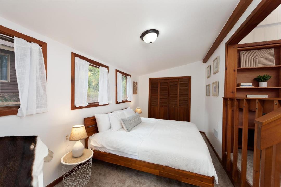 Photo of Bedroom in Purgatory