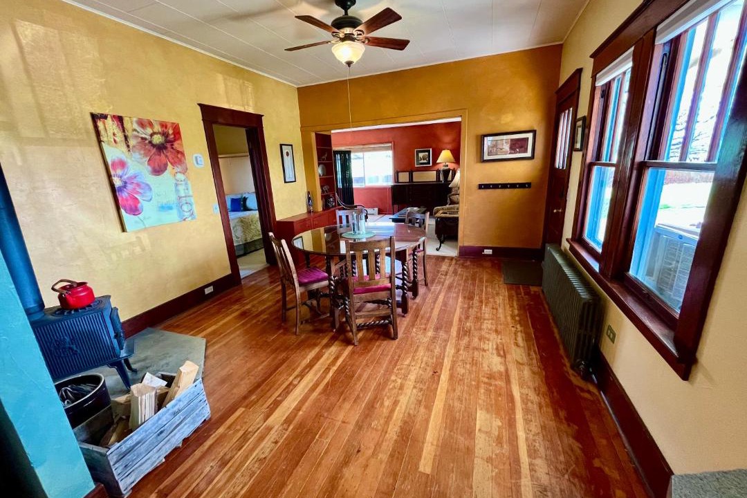 Photo of Livingroom in Lazear