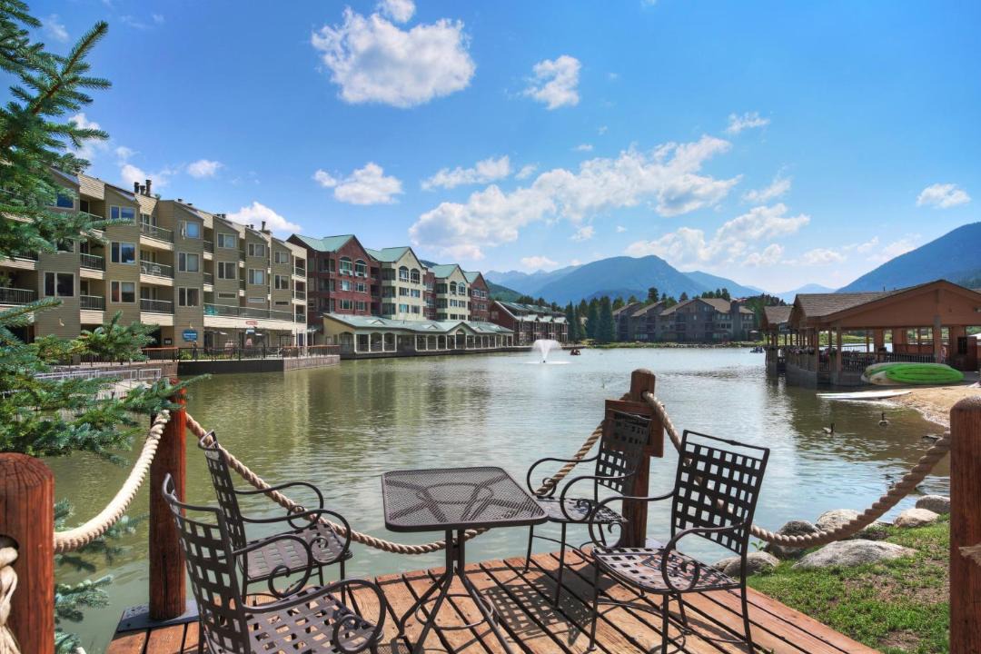 Photo of Patio Balcony in Lakeside Village