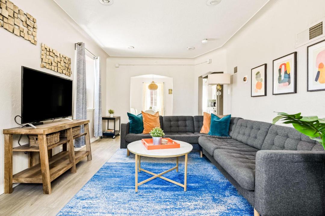 Photo of Livingroom in West Colfax