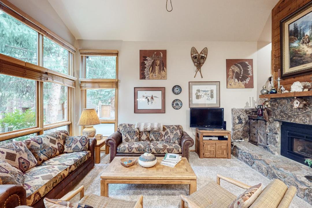 Photo of Livingroom in Vail
