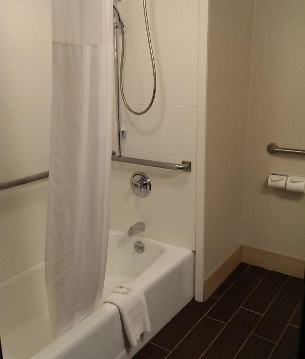 Photo of Bathroom in Montbello