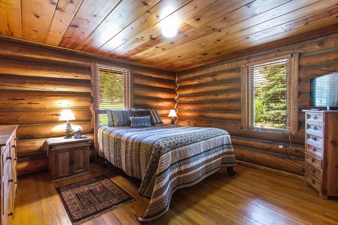 Photo of Bedroom in Estes Park