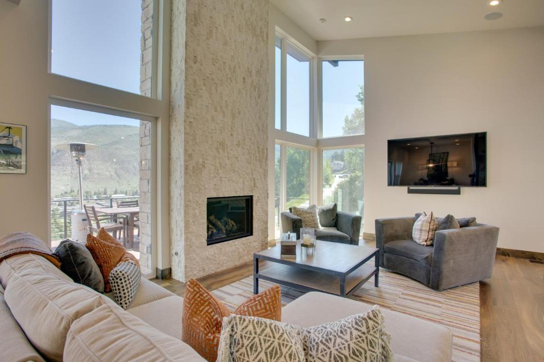 Photo of Livingroom in Eagle-Vail