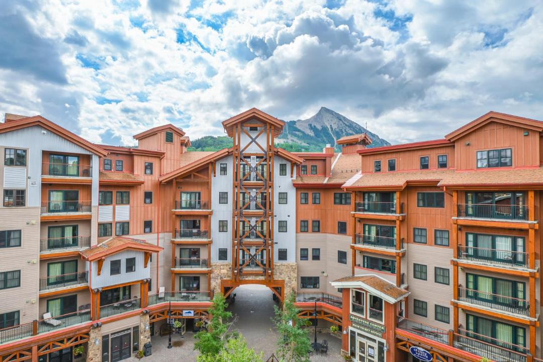 Photo of Buildings in Crested Butte