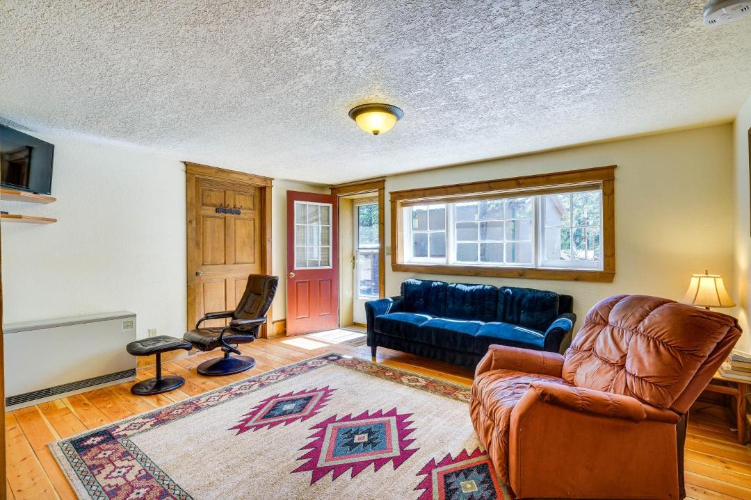 Photo of Livingroom in Weston