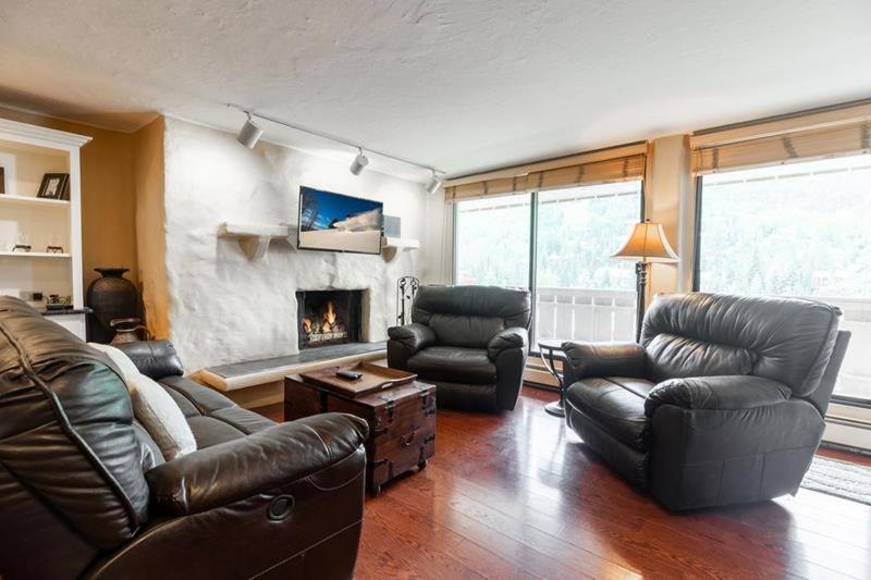 Photo of Livingroom in Vail
