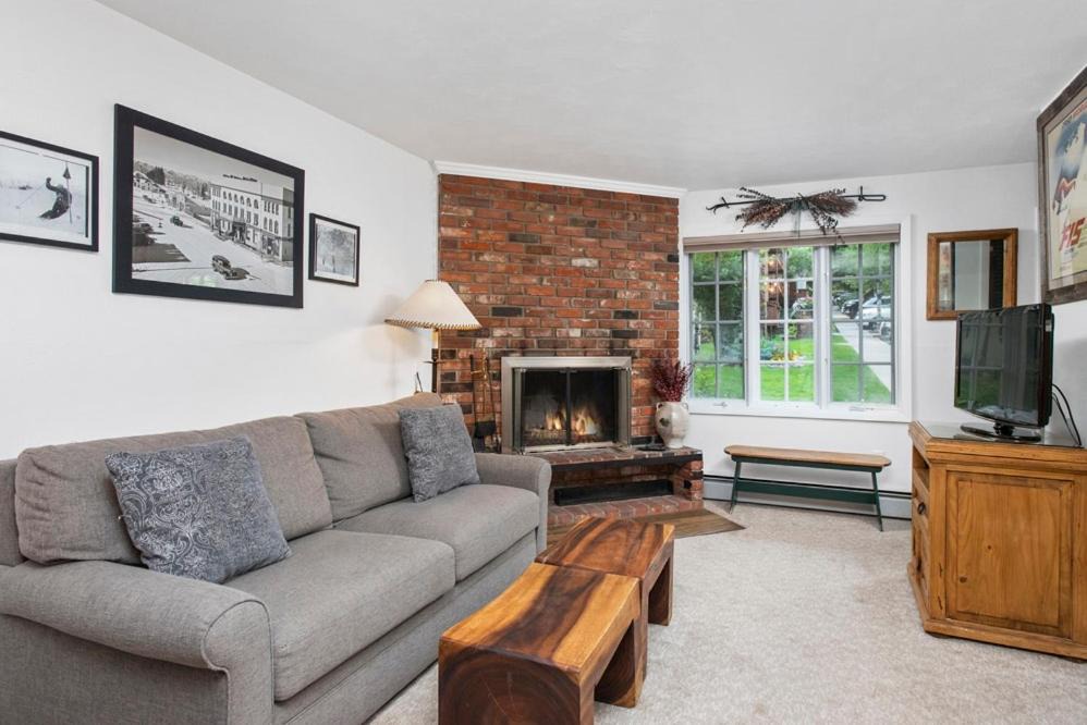 Photo of Livingroom in Aspen