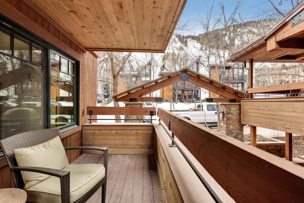 Photo of Patio Balcony in Aspen