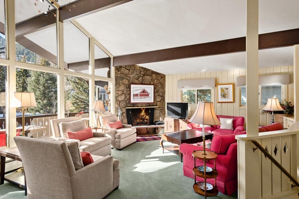 Photo of Livingroom in Aspen