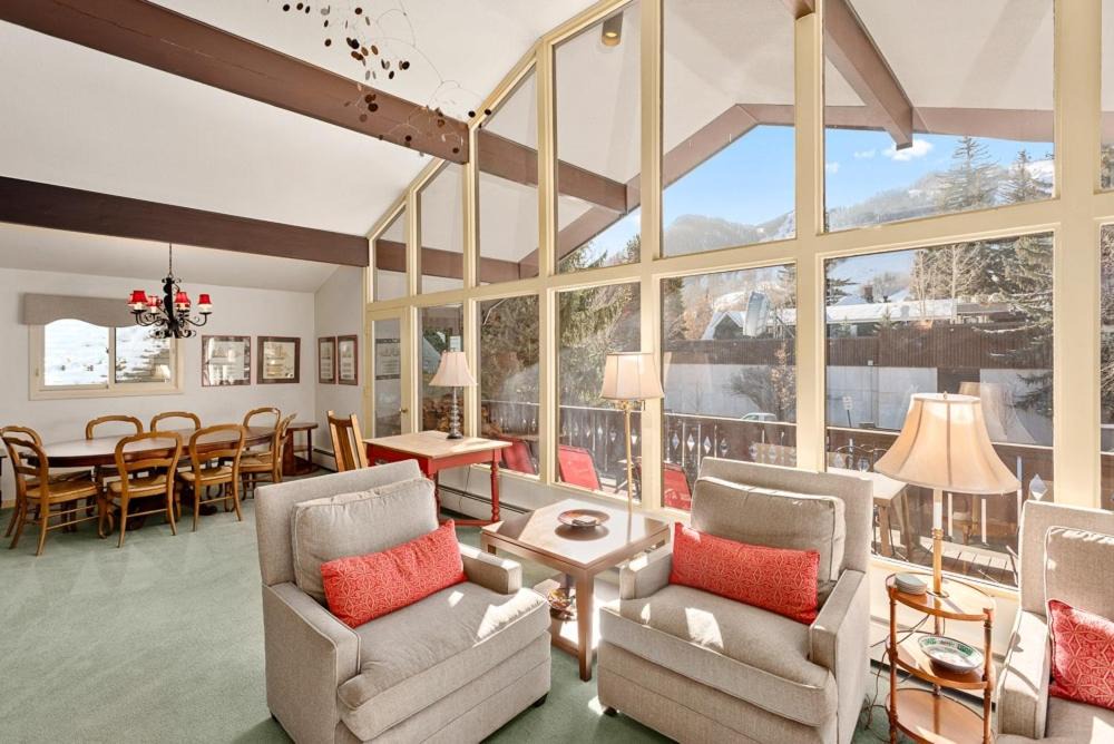 Photo of Livingroom in Aspen